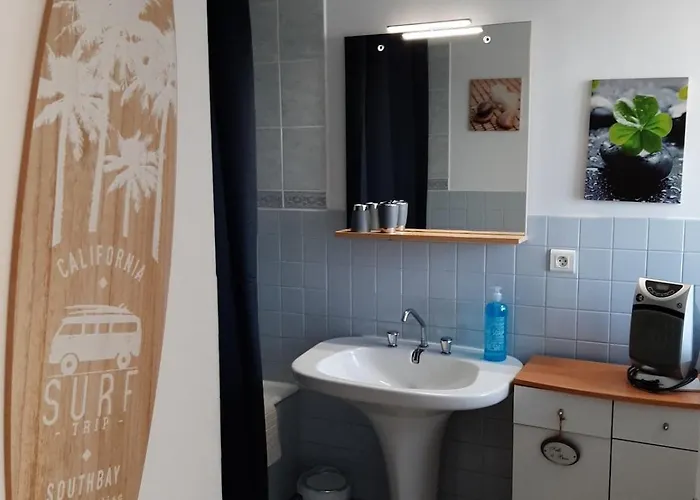 Idealement Situe Proche Tanchet