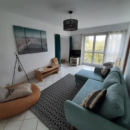 Idealement Situe Proche Tanchet *